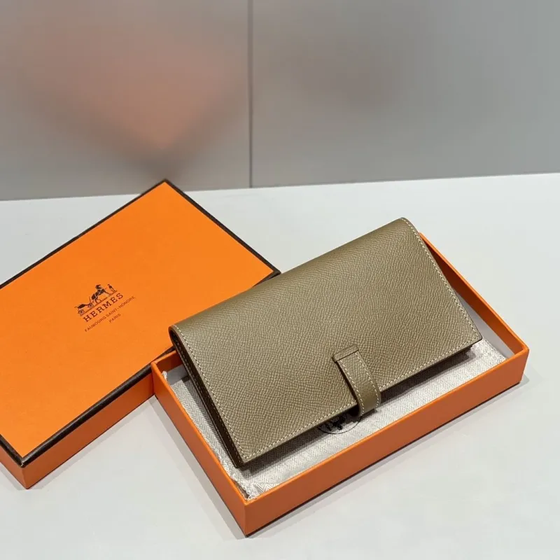 Alternative view of Hermes Wallets-10