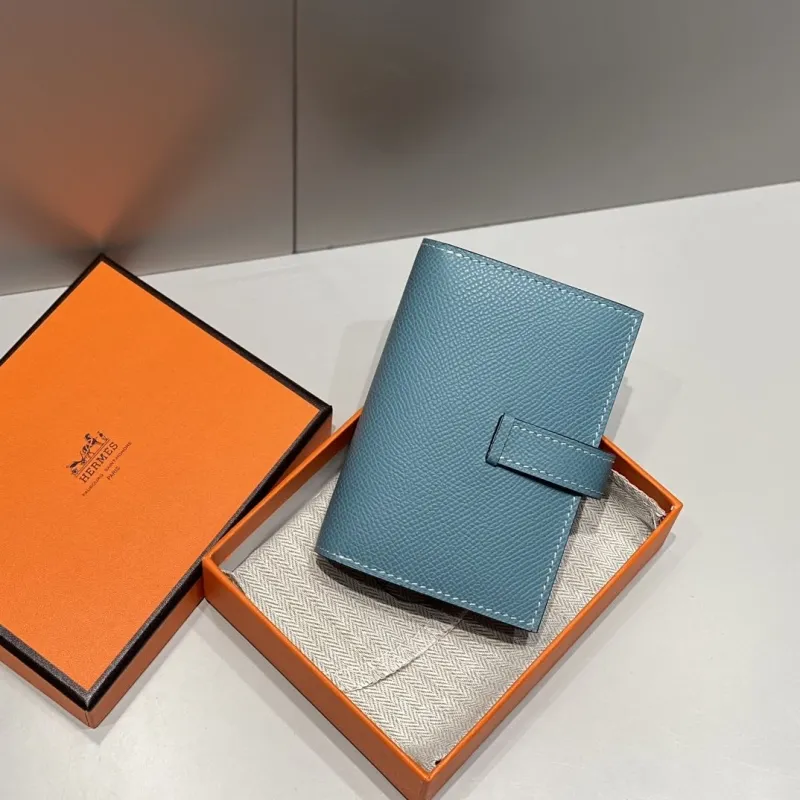 Alternative view of Hermes Wallets-25