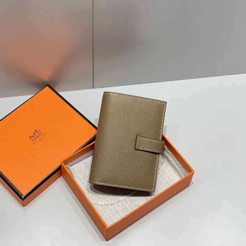 Alternative view of Hermes Wallets-28