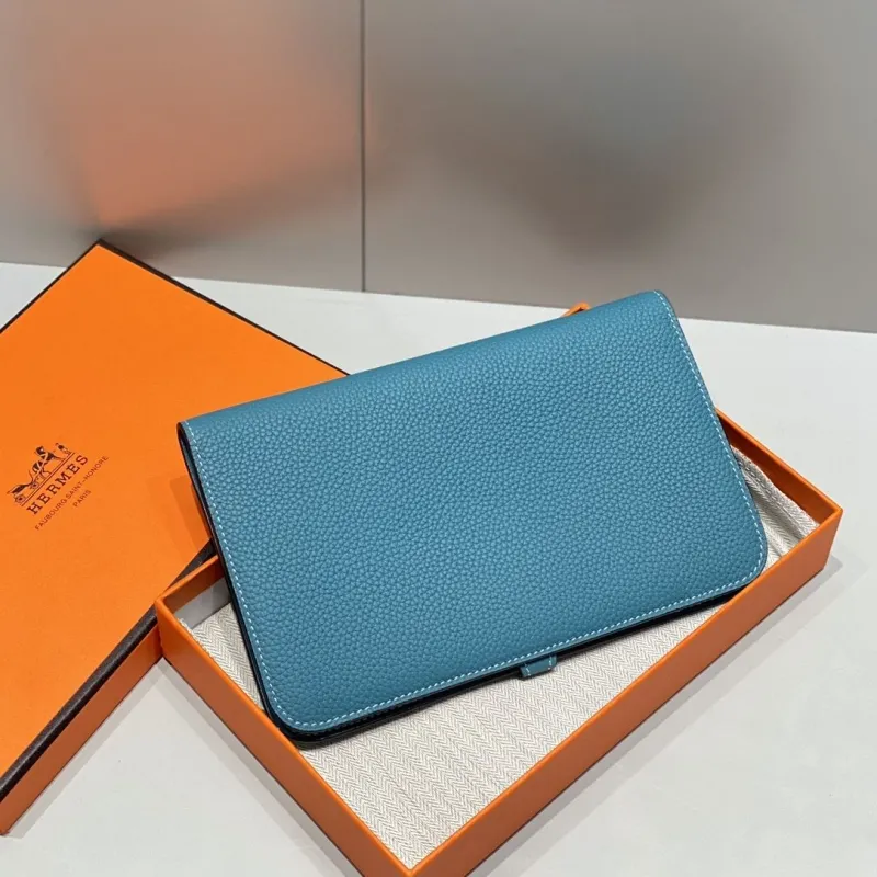 Alternative view of Hermes Wallets-40