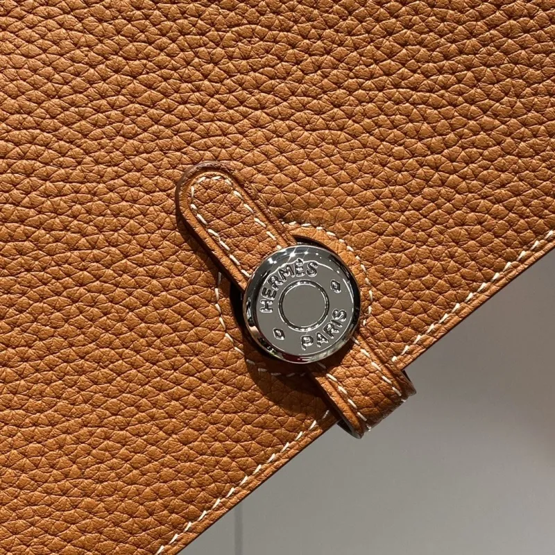 Hermes Wallets-42 - Image 6
