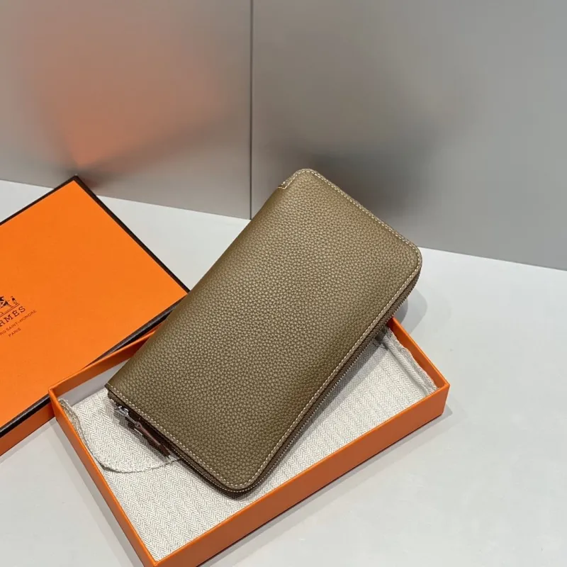Alternative view of Hermes Wallets-47