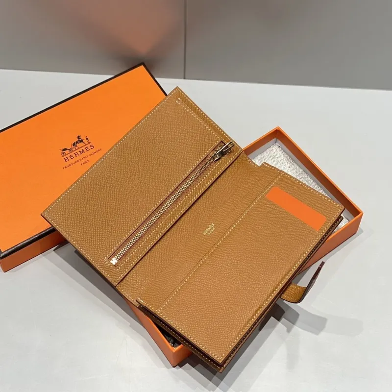 Alternative view of Hermes Wallets-50