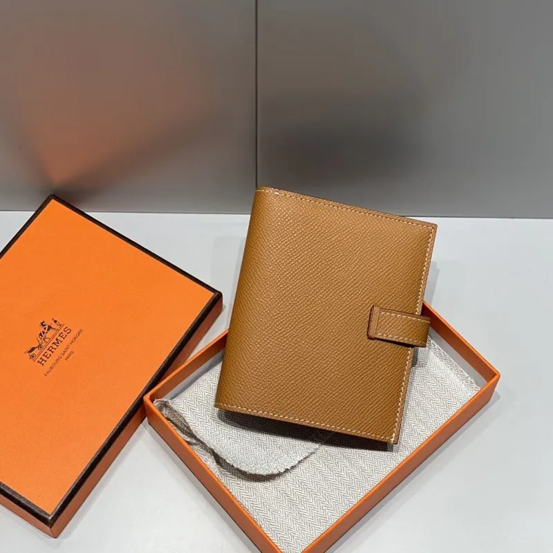 Alternative view of Hermes Wallets-61
