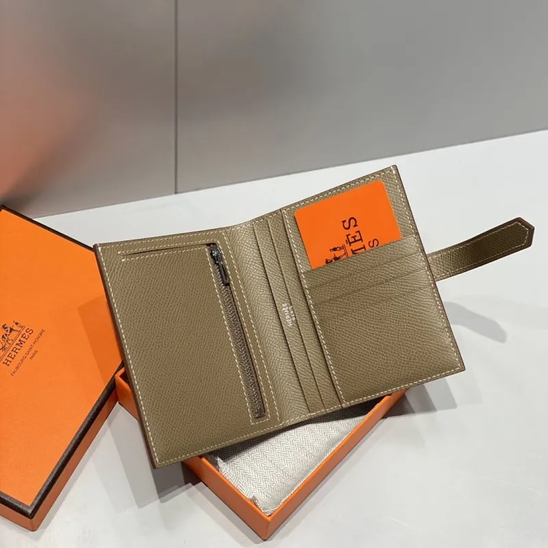 Alternative view of Hermes Wallets-64