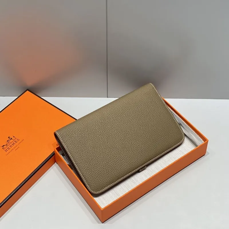 Alternative view of Hermes Wallets-68