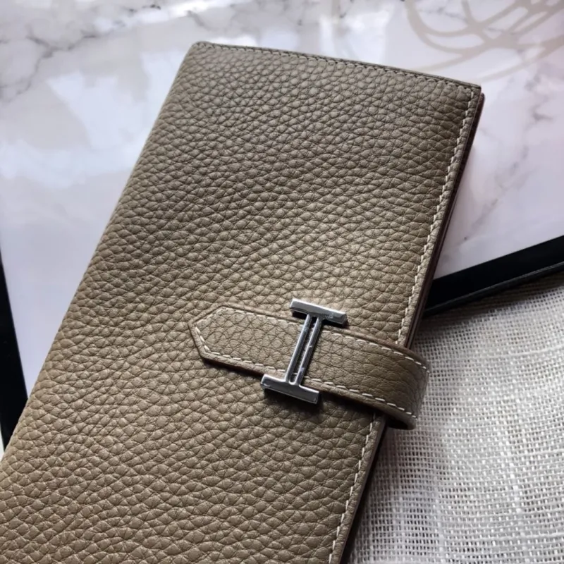 Alternative view of Hermes Wallets-78