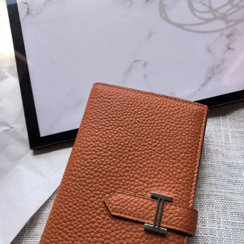 Alternative view of Hermes Wallets-81