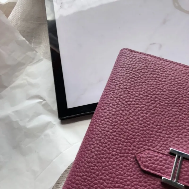 Alternative view of Hermes Wallets-84