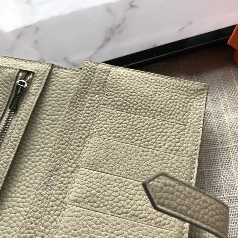 Hermes Wallets-89 - Image 4