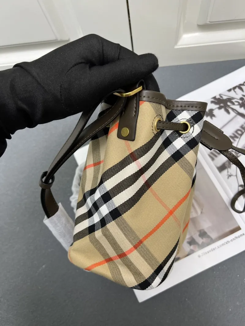 Burberry Large Check Bucket Bag 8058 - Image 4