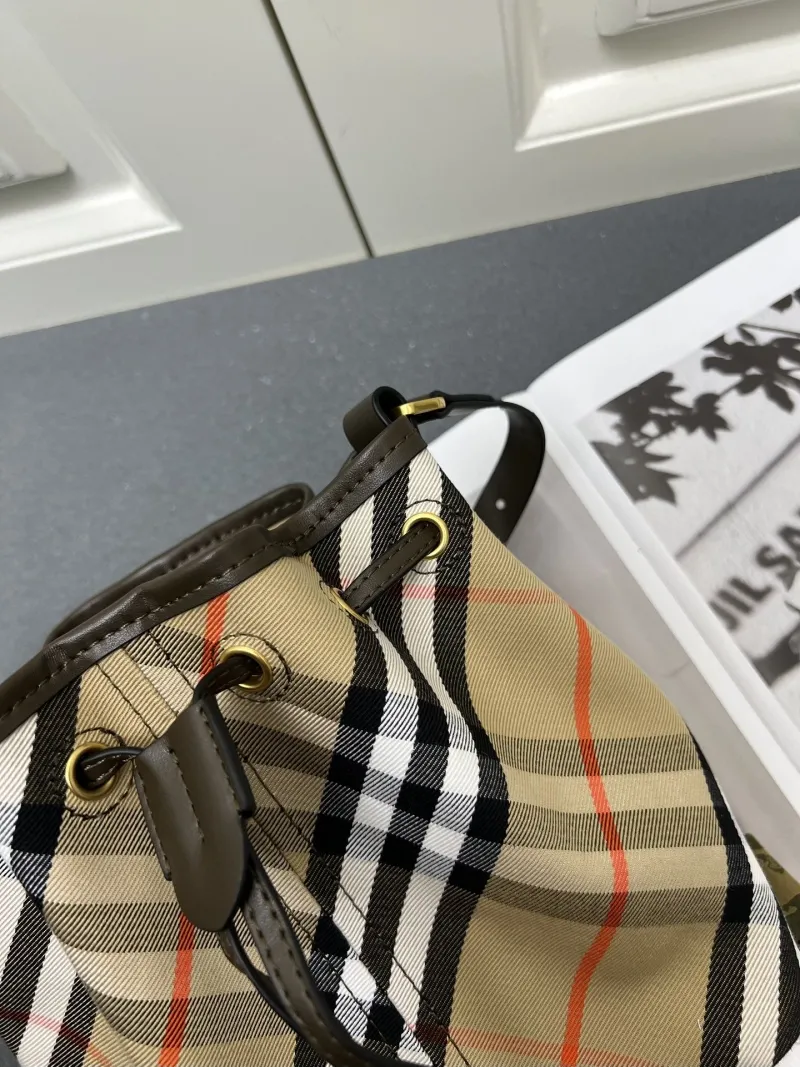Burberry Large Check Bucket Bag 8058 - Image 5