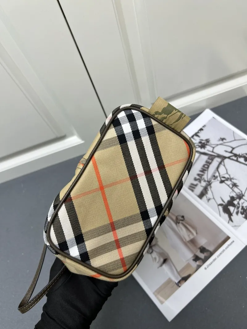 Burberry Large Check Bucket Bag 8058 - Image 6