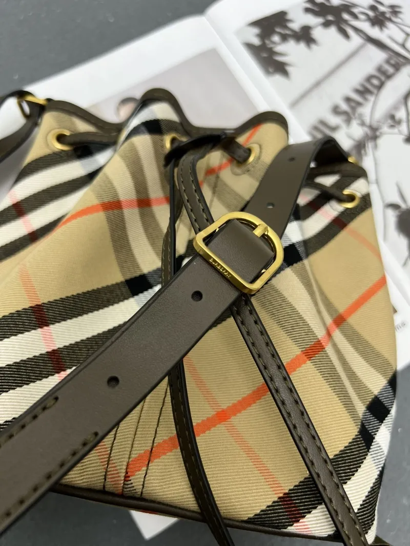 Burberry Large Check Bucket Bag 8058 - Image 7