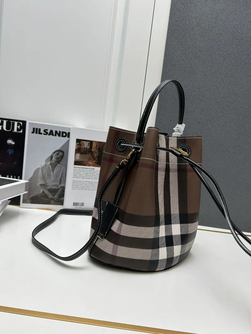 Burberry Classic Check Bucket Bag 8055 - Image 3