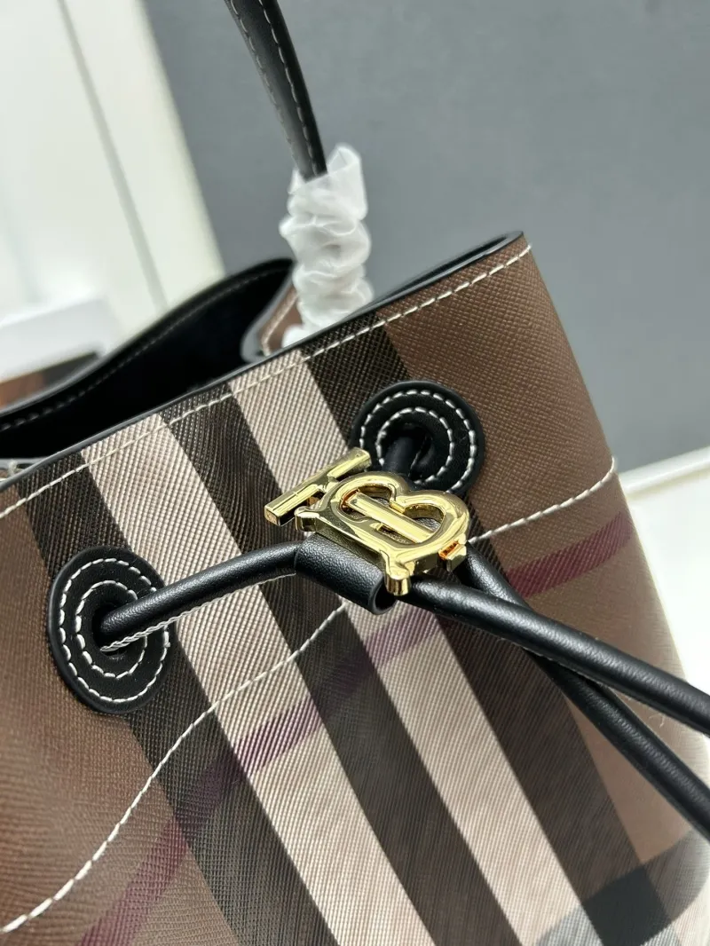 Burberry Classic Check Bucket Bag 8055 - Image 5