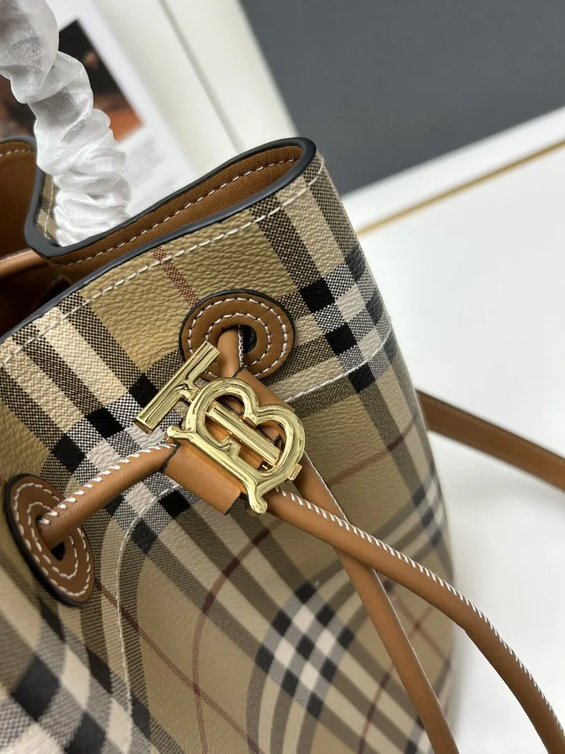 Burberry Vintage Check Bucket Bag 8055 - Image 5