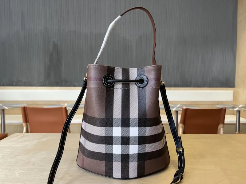 Alternative view of Burberry Bucket Bags-10
