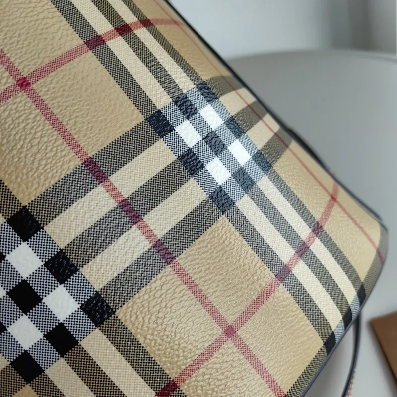 Burberry Vintage Check Bucket Bag - Image 3