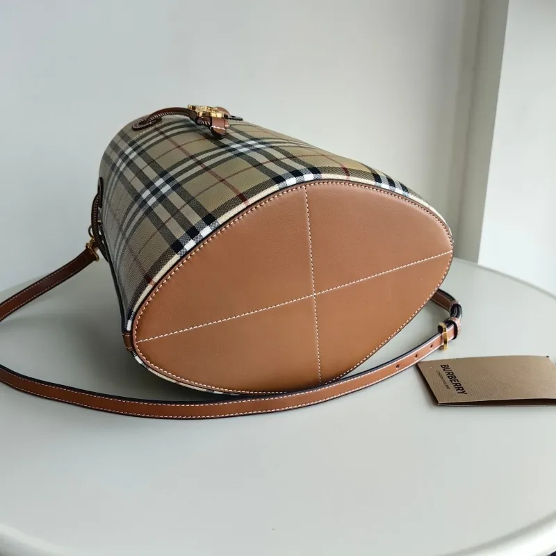 Burberry Vintage Check Bucket Bag - Image 4