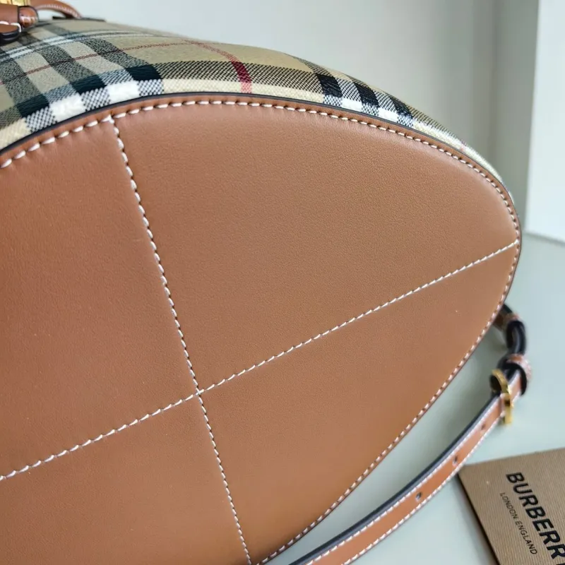 Burberry Vintage Check Bucket Bag - Image 5