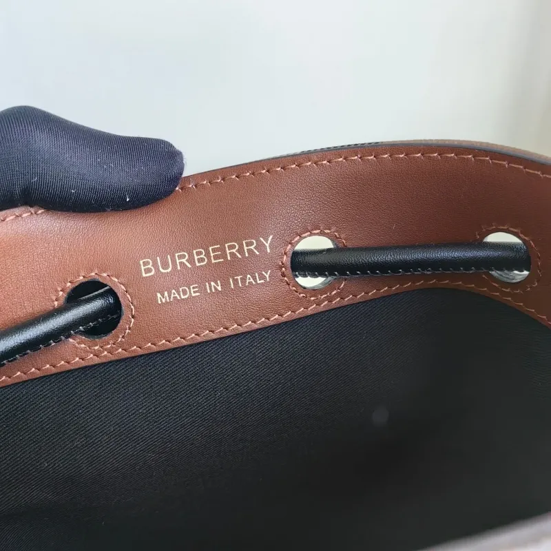 Burberry Signature Check Bucket Crossbody Bag - Image 8
