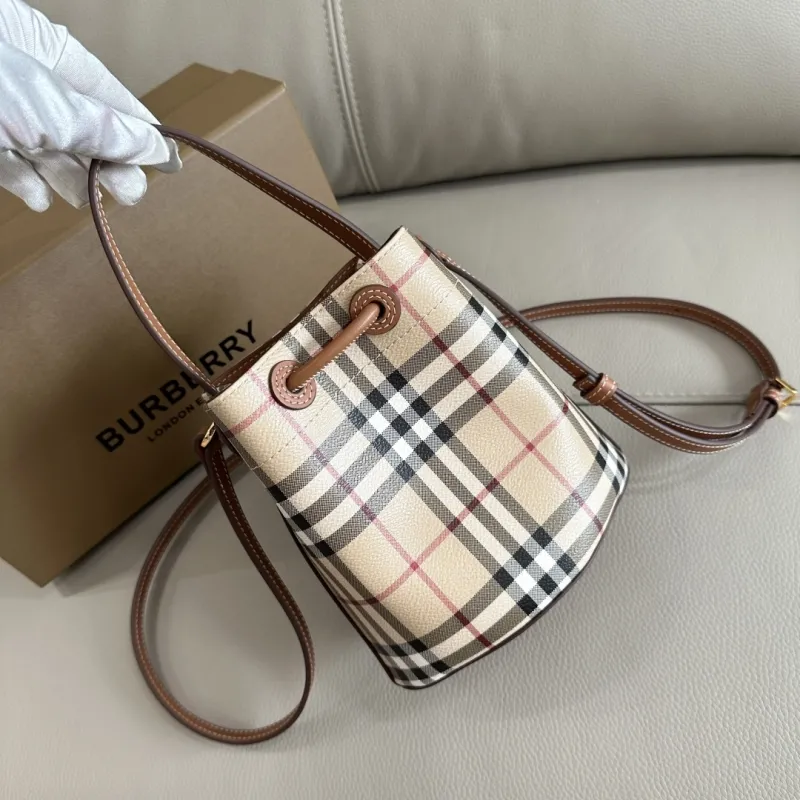 Burberry Vintage Check Bucket Bag - Image 3