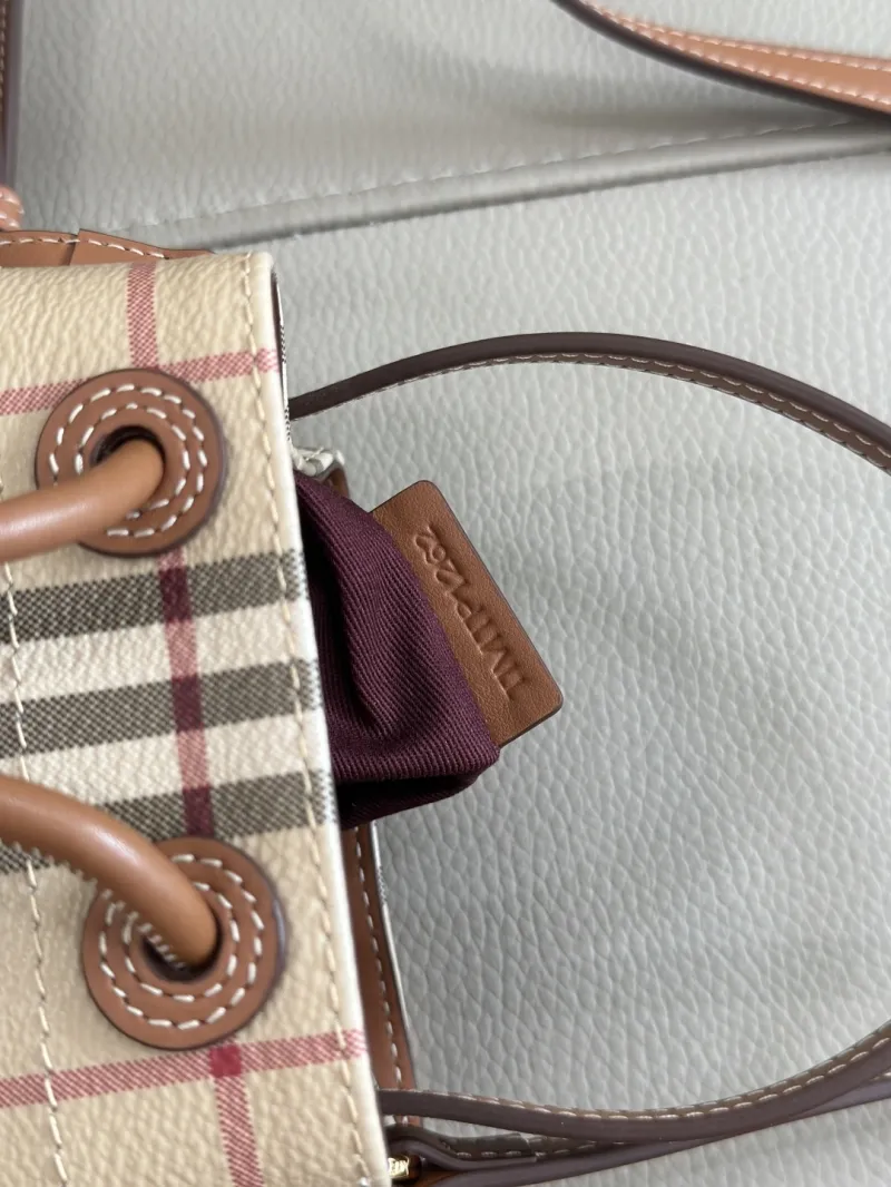 Burberry Vintage Check Bucket Bag - Image 9