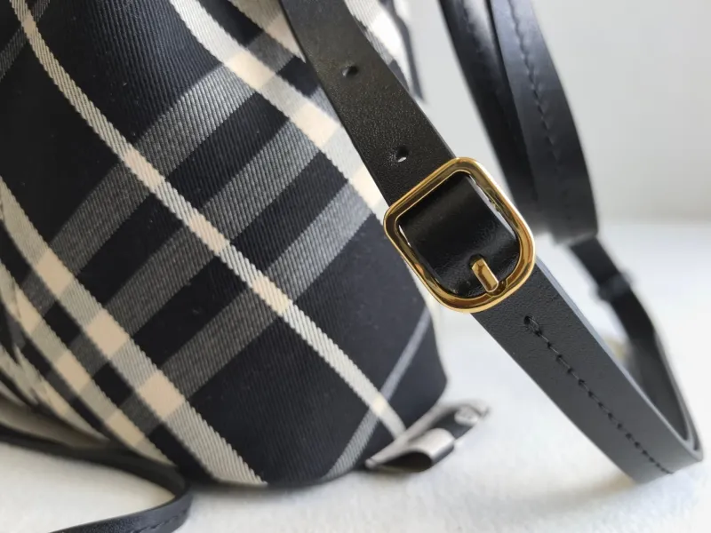 Burberry Black Check Bucket Bag with Teddy Charm - Image 6