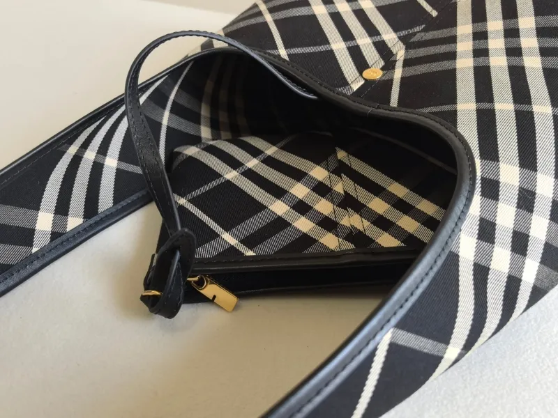 Burberry Bucket Bags-28 - Image 4