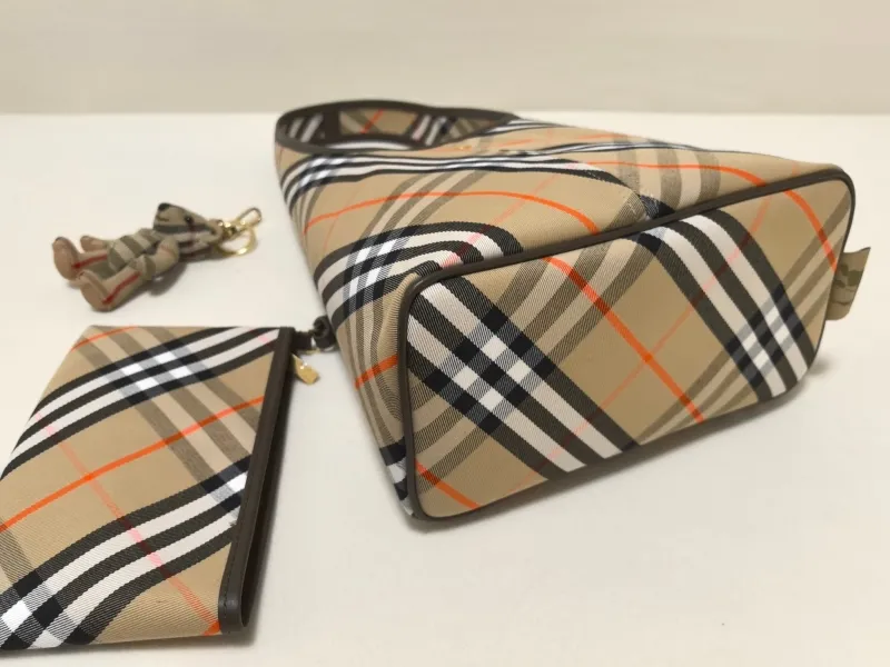 Burberry Classic Check Bucket Shoulder Bag - Image 4