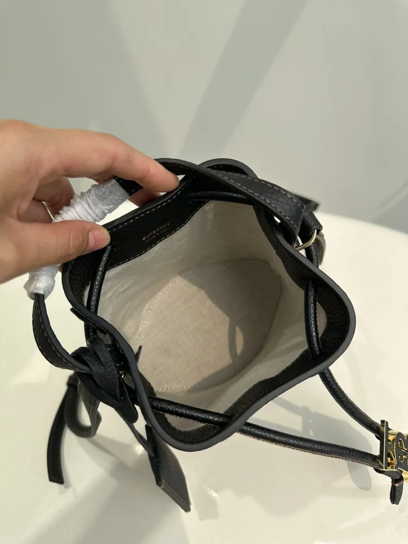 Burberry Black Leather Crossbody Bucket Bag 33 - Image 9