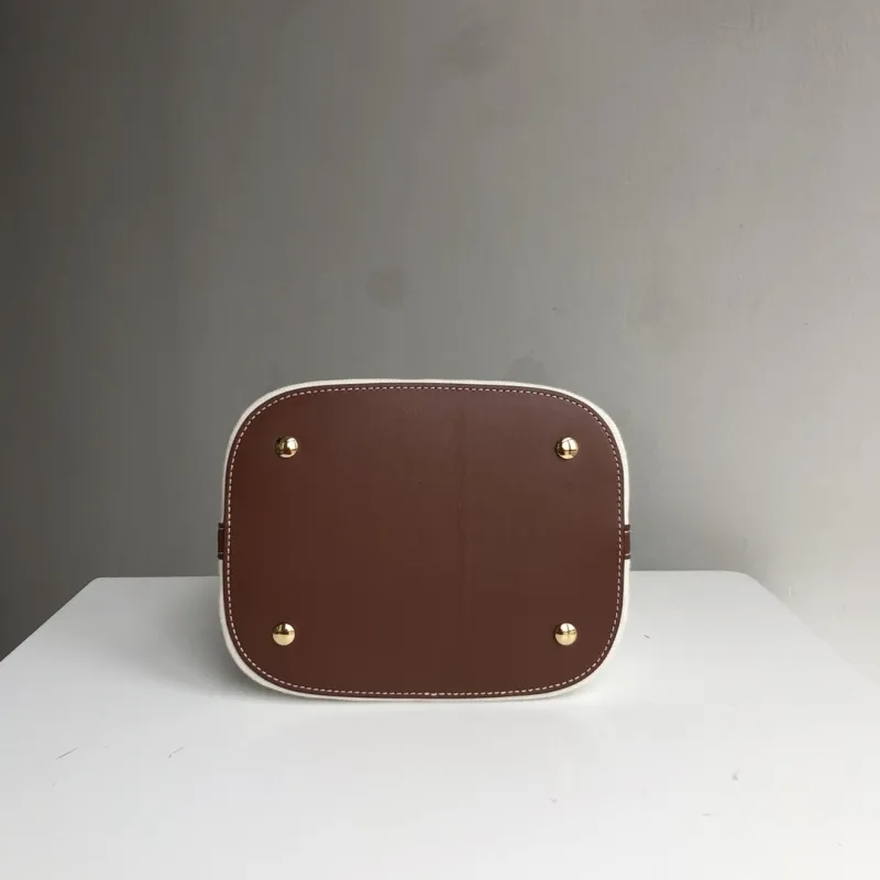 Burberry White Canvas Bucket Bag - Image 5