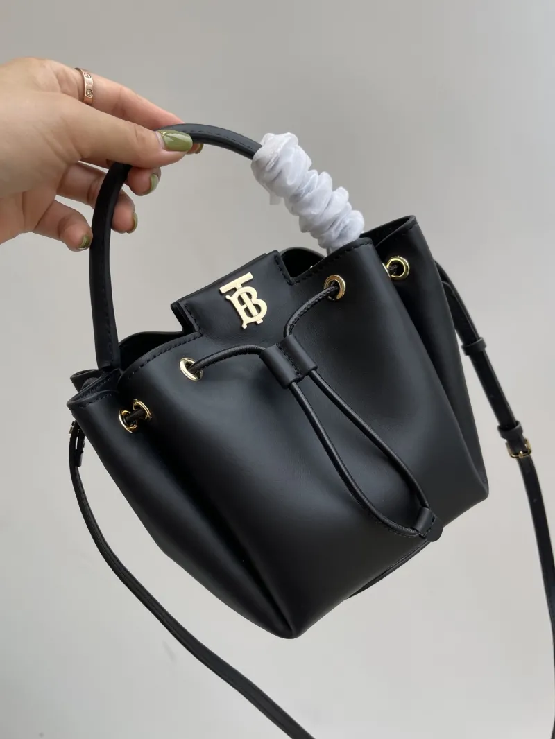 Burberry Black Leather Bucket Bag - Image 3