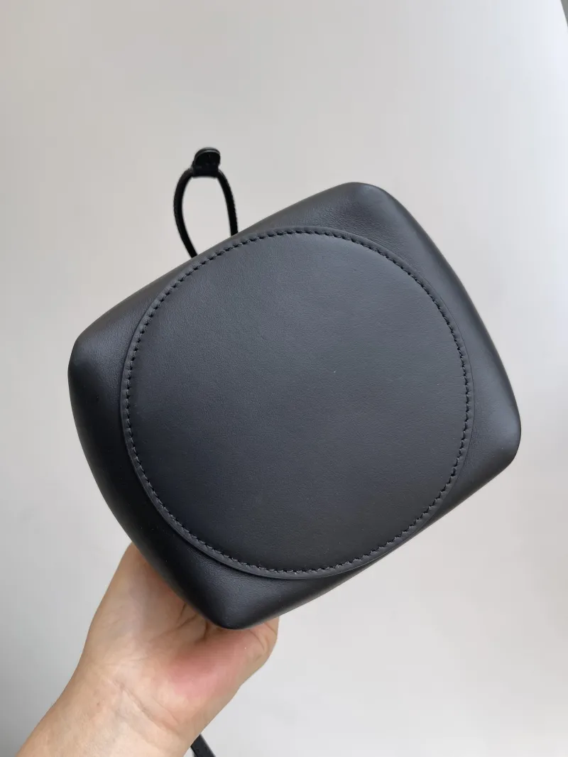 Burberry Black Leather Bucket Bag - Image 7
