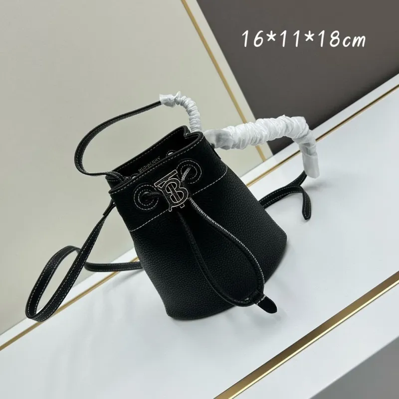 Burberry Drawstring Bucket Bag Size 16*11*18cm - Image 5