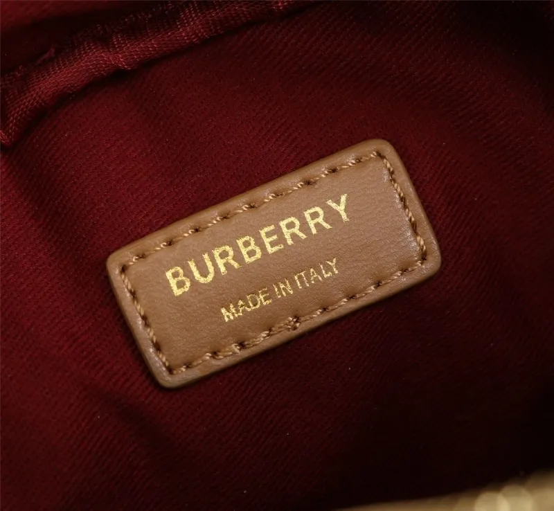 Burberry Tan Quilted Crossbody Camera Bag - Image 8