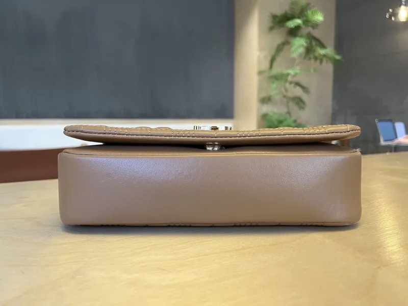 Burberry Brown Quilted Chain Satchel Bag - Image 7