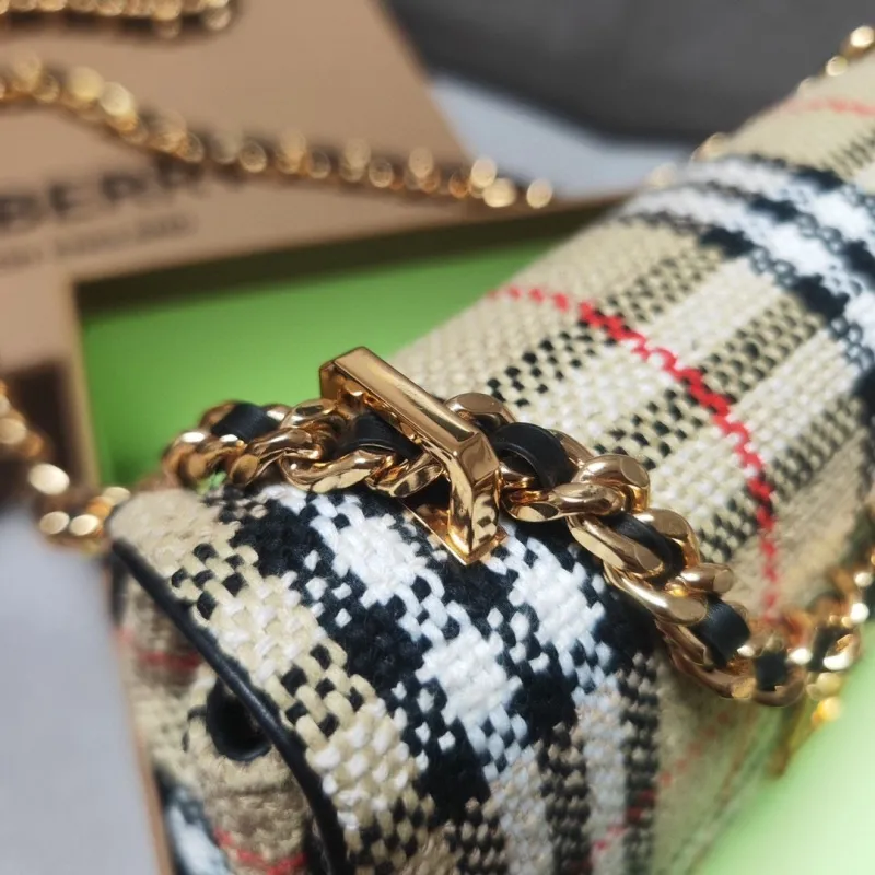 Burberry Vintage Check Chain Satchel Bag - Image 3