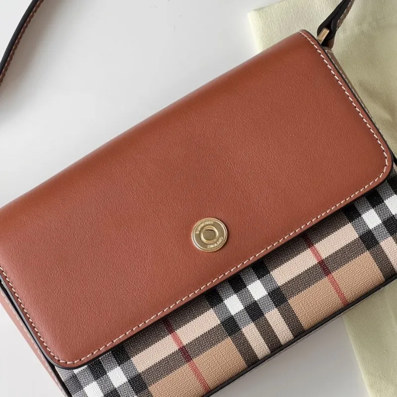 Burberry Vintage Check Brown Crossbody Satchel Bag - Image 4