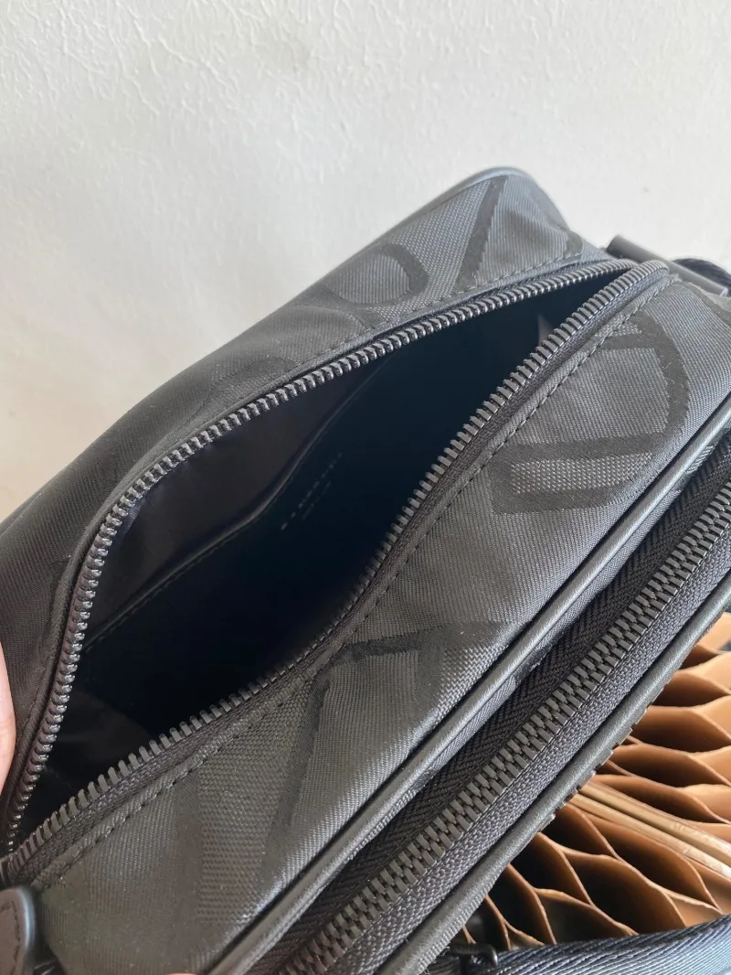 Burberry Black Crossbody Shoulder Bag - Image 7