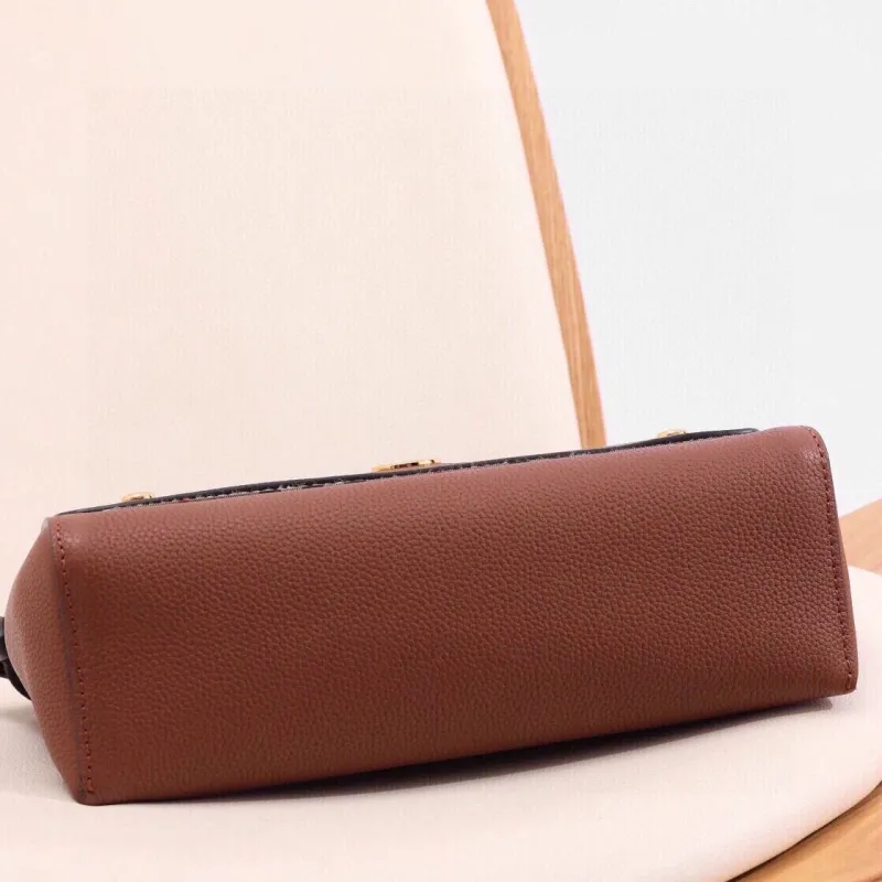 Burberry Brown Leather Crossbody Bag - Image 3