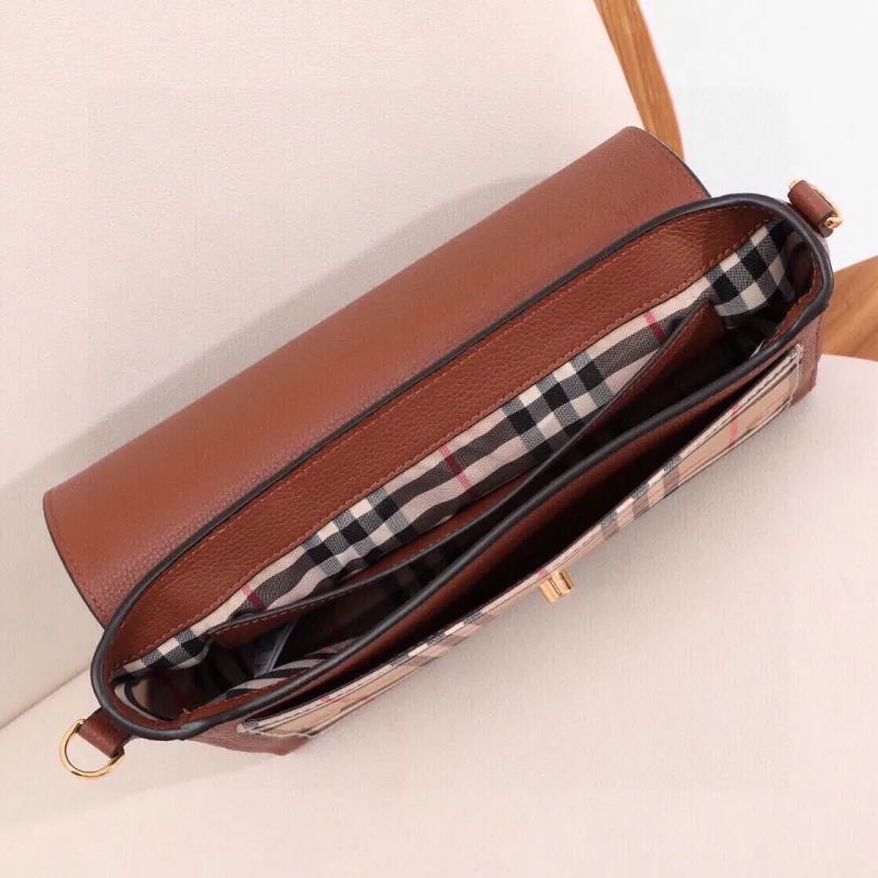 Burberry Brown Leather Crossbody Bag - Image 9