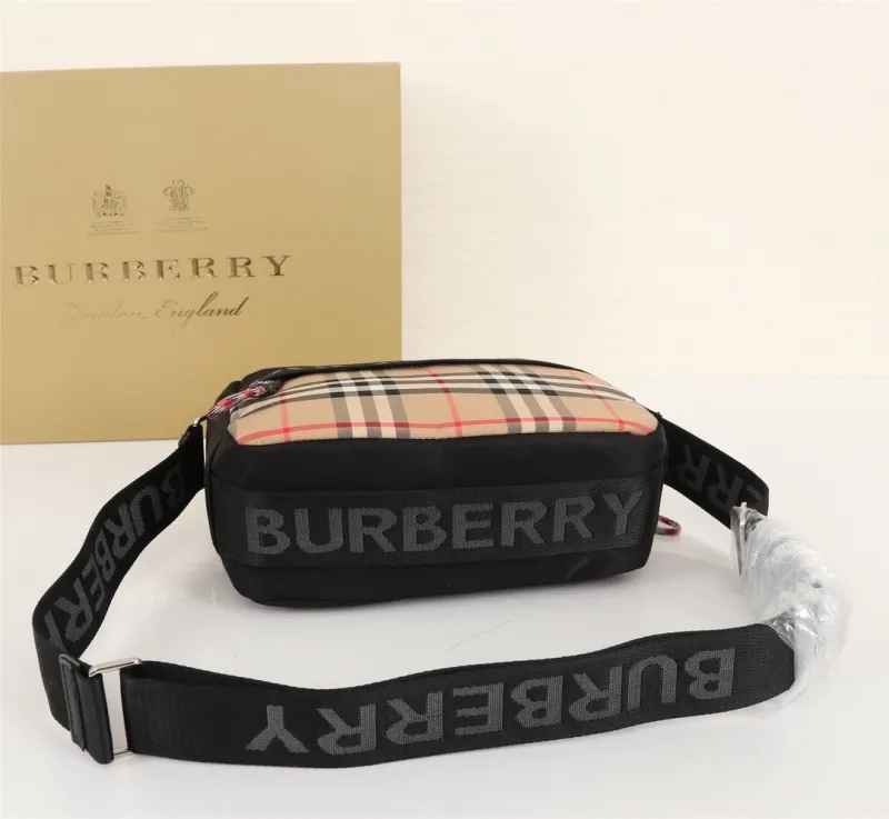 Burberry Vintage Check Crossbody Satchel Bag - Image 3
