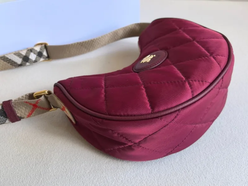 Burberry Burgundy Quilted Crescent Shoulder Bag 88 - Image 7