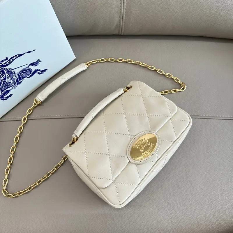 Burberry White Quilted Chain Satchel Bag - Image 3
