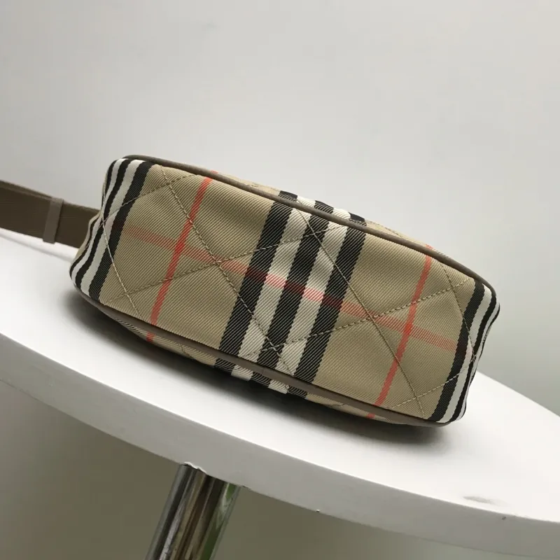 Burberry Classic Check Quilted Hobo Crossbody Bag - Image 5