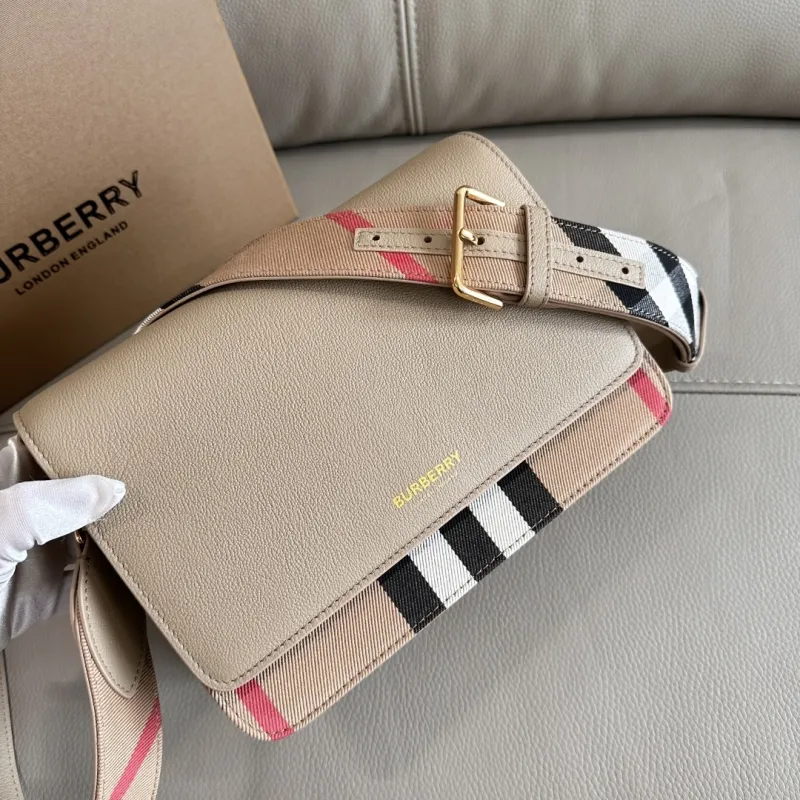 Burberry Beige Leather Crossbody Satchel Bag - Image 3