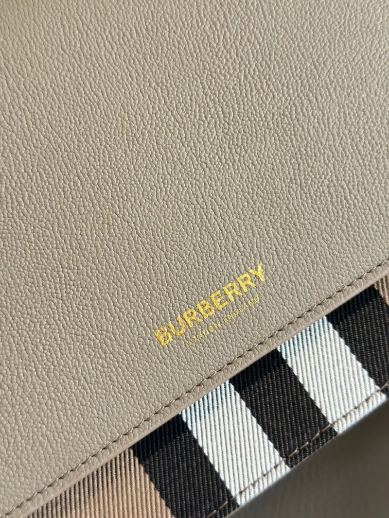 Burberry Beige Leather Crossbody Satchel Bag - Image 5