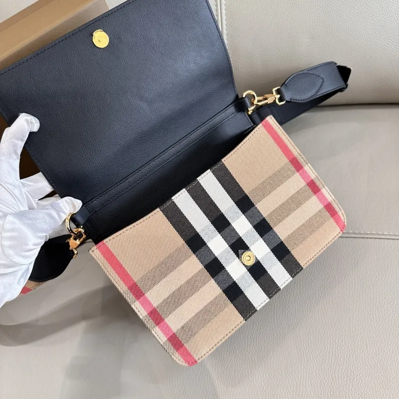 Burberry Black Leather Crossbody Satchel Bag - Image 7